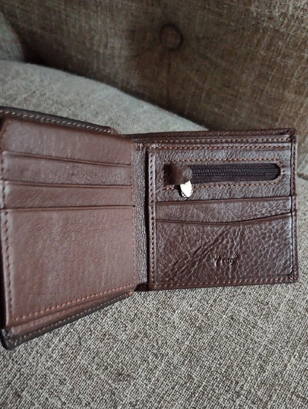 Witness Gear Brown Leather Bifold Card & Key Holder Wallet With Golden Message
